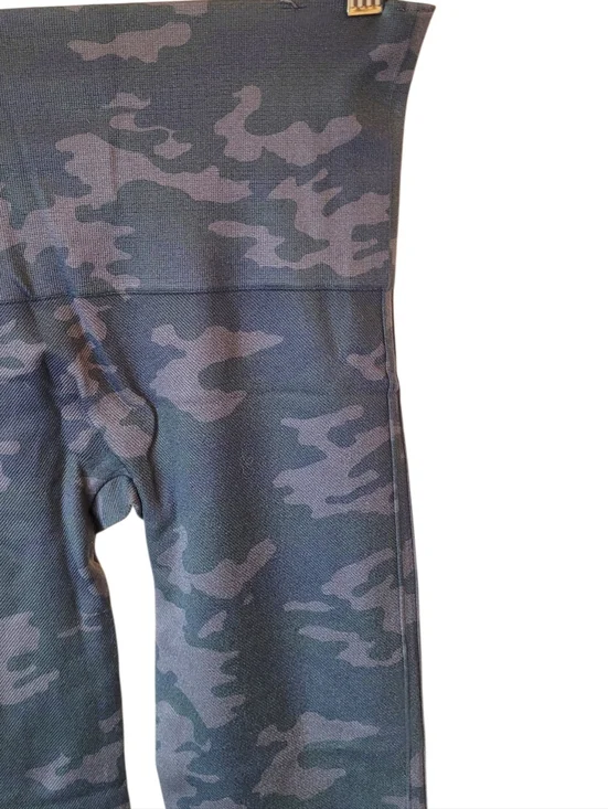 Spanx Dark Gray Camo Seamless Leggings Women's Size M - Picture 4 of 5